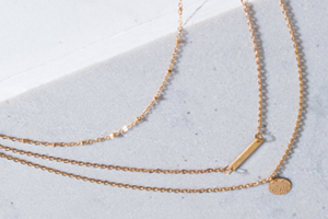 ゴールドネックレス3本