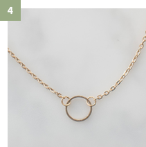 ゴールドリング丸モチーフ