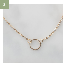 ゴールドネックレス丸モチーフ